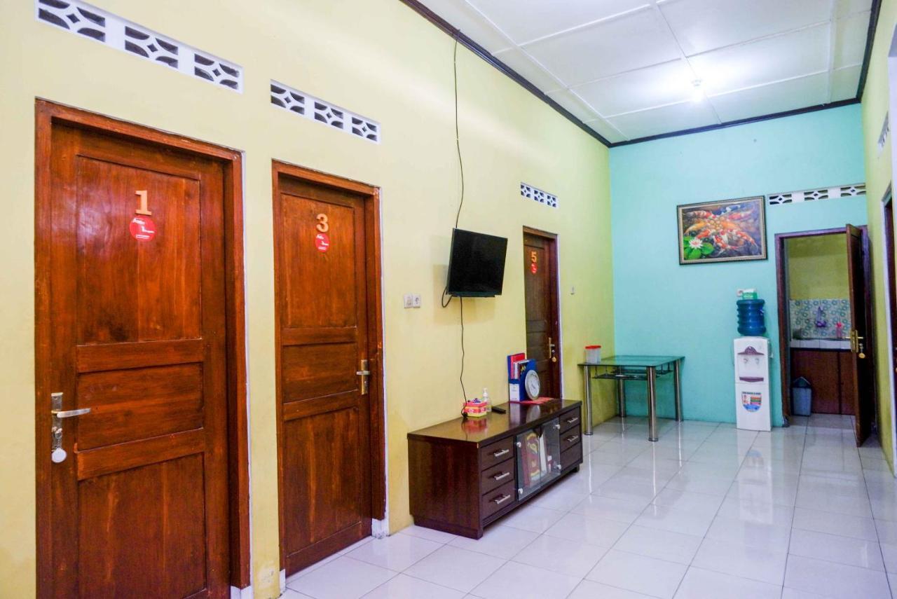 Koolkost Syariah Near Malioboro Area Vandrerhjem Yogyakarta Eksteriør bilde